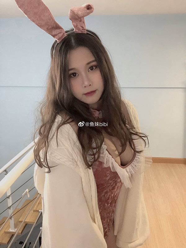 高颜值可爱的鱼妹无圣光私拍合集2