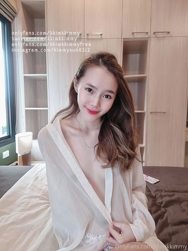 白虎网红@kkimkkimmy 尺度私拍合集8