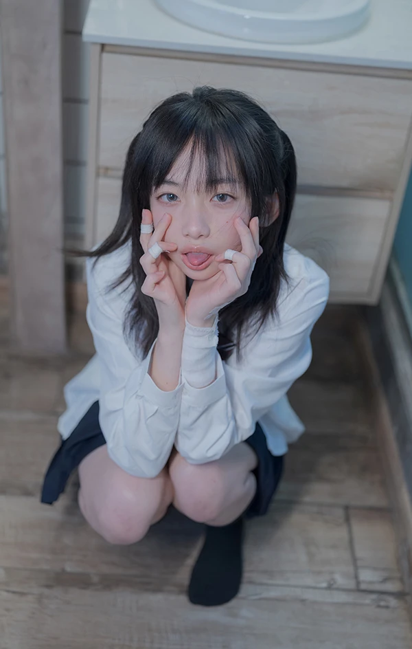 少女秩序出品千澄居家JK白丝写真