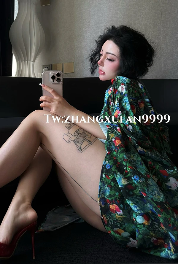 极品白虎御姐@姨 纯天然馒头穴尺度视图合集2