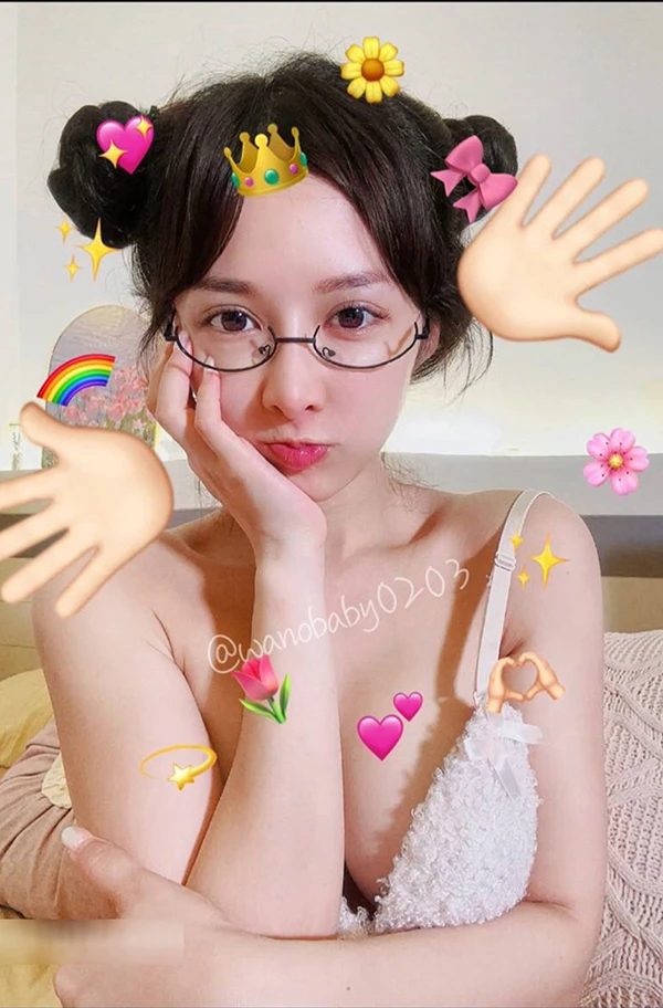 巨乳御姐李娜娜九头身私拍尺度美乳合集3