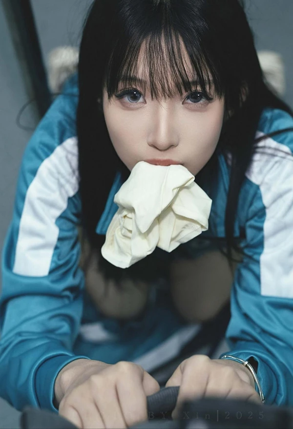 摄影师@jiushixiaoxin作品小美女无圣光图集