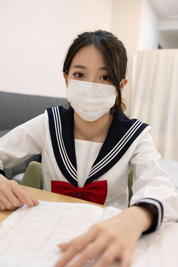 TBB出品清纯学生妹无内色诱男家教福利图